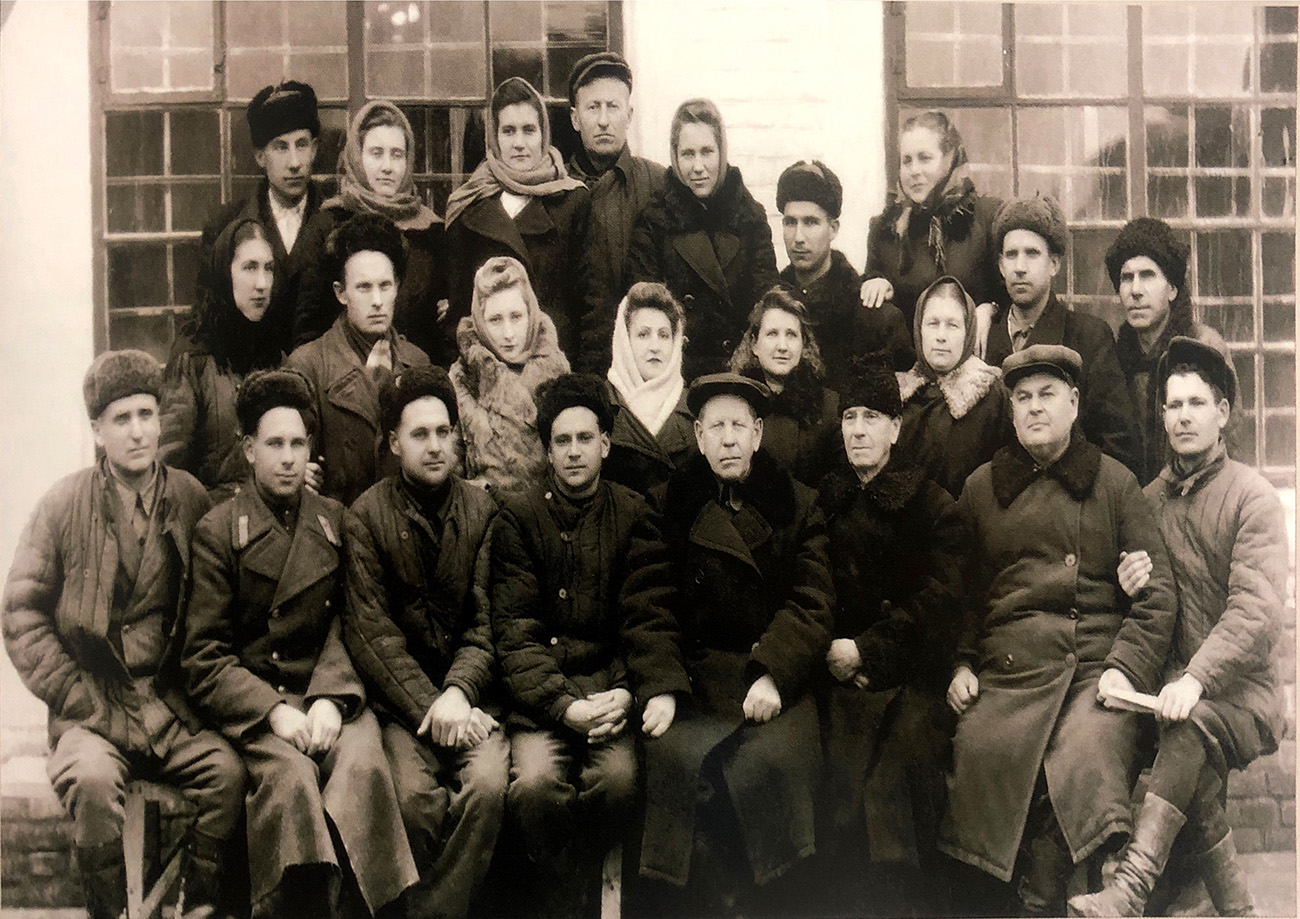 Коллектив механической мастерской старого завода. 1957 год